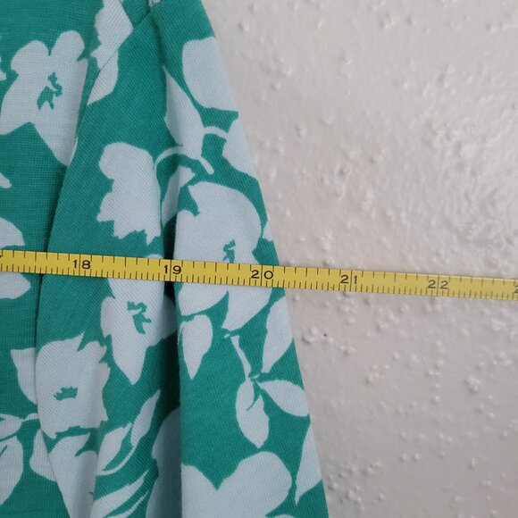 Croft & Barrow Women's Dress - Picture 6 of 7